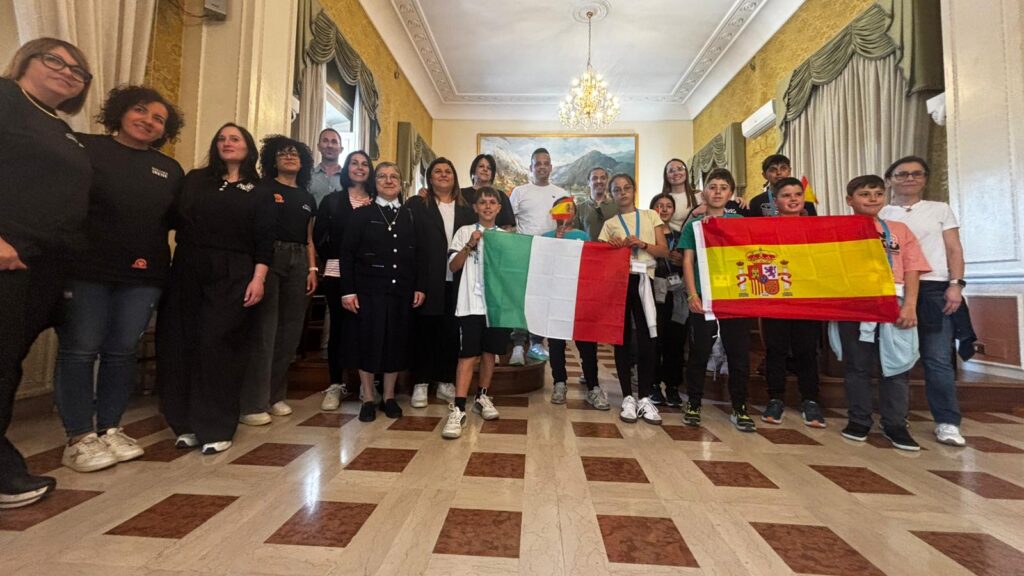 Sora, la scuola “Beata Maria De Mattias” accoglie gli studenti spagnoli dell’Erasmus+: un ponte con l’Europa