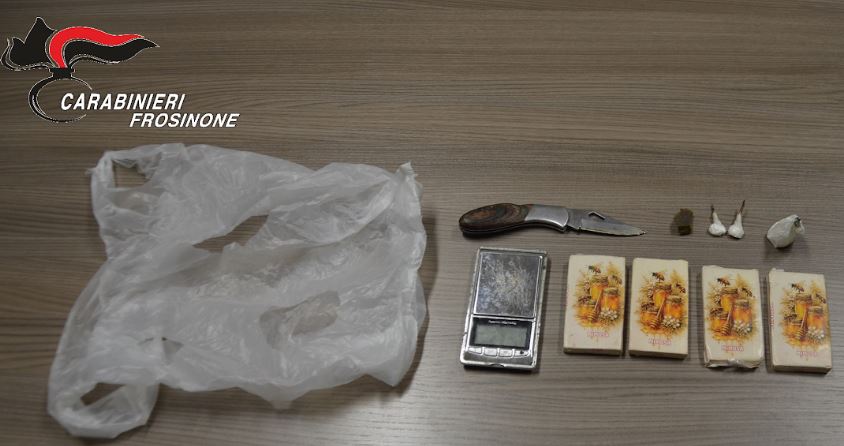 Alatri, straniero arrestato per spaccio: in casa aveva oltre 200 grammi di droga