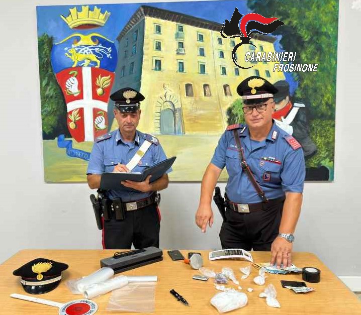 Blitz antidroga a Cassino: pedinato e arrestato spacciatore sulla superstrada per Formia