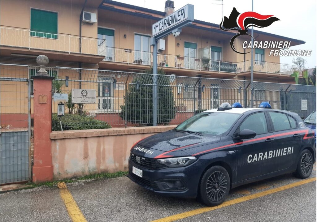Rissa ad Aquino, ventenne si scaglia contro i Carabinieri: un militare finisce al Pronto Soccorso